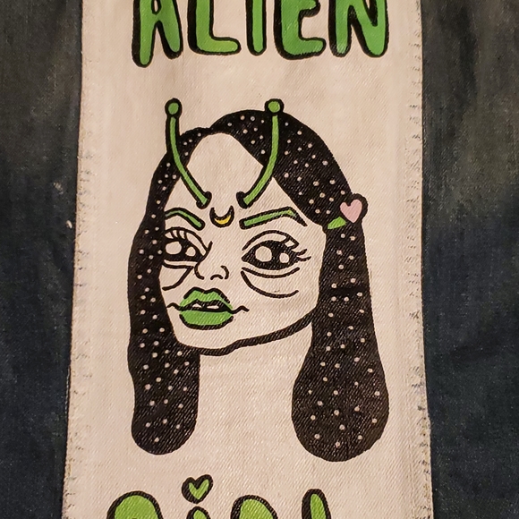Handmade alien girl Jean jacket vest Hiss - Picture 9 of 9
